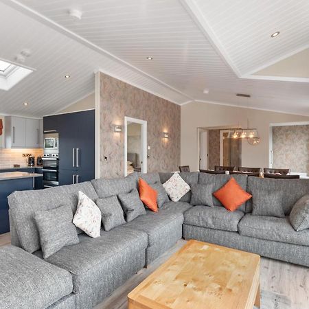 Valley View Lodge - Luxury Lodge, Hot Tub, Close To Beach Penally Екстер'єр фото