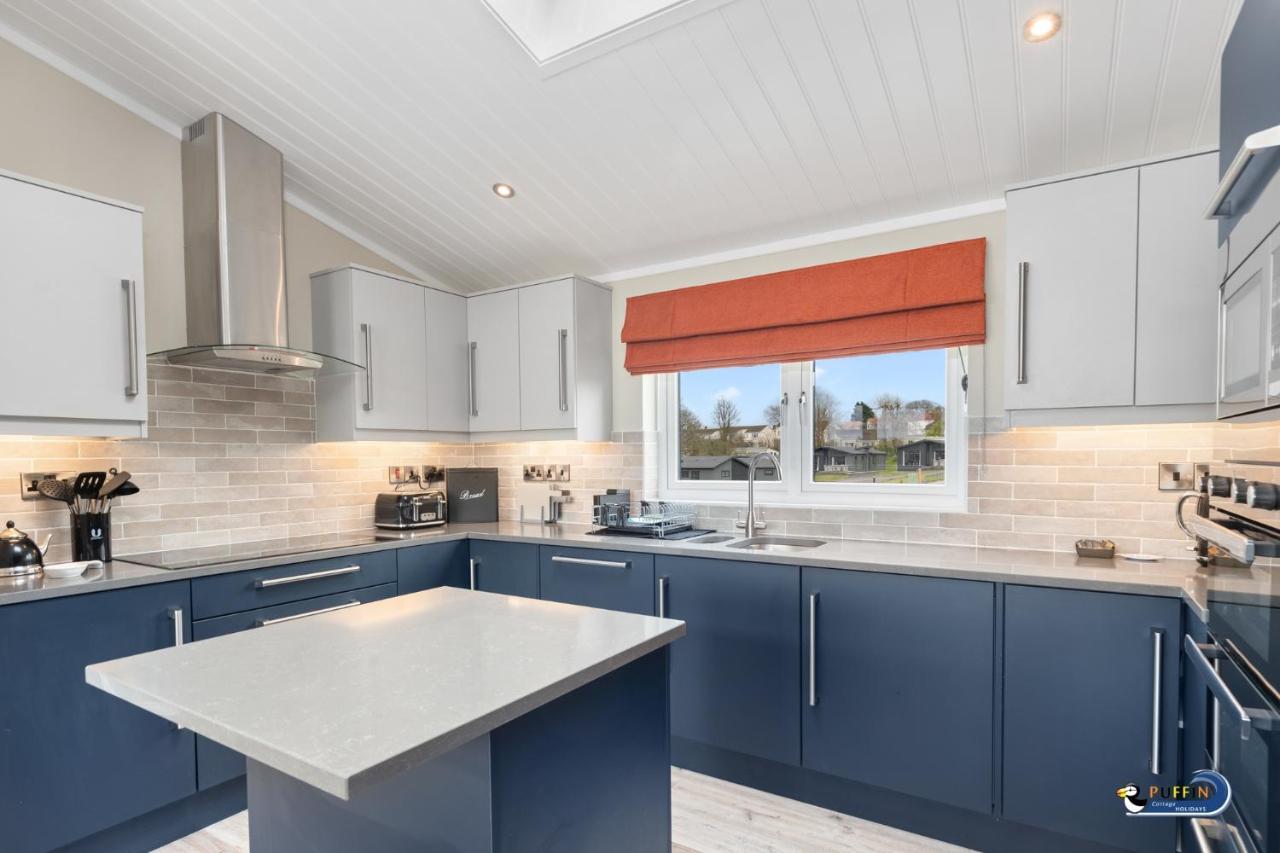 Valley View Lodge - Luxury Lodge, Hot Tub, Close To Beach Penally Екстер'єр фото